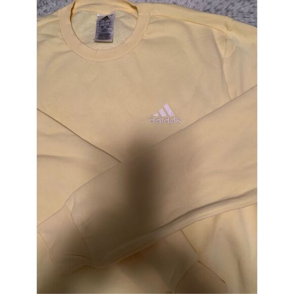 Adidas Crewneck - Picture 2 of 6